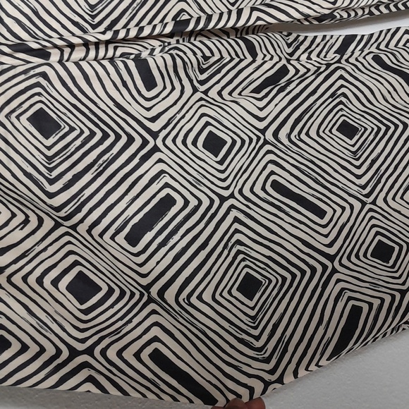 AMAZING PHILOSOPHY PANTS​ - Picture 4 of 9